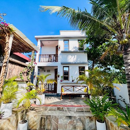 Barabara House Bed & Breakfast Jambiani  Exterior photo