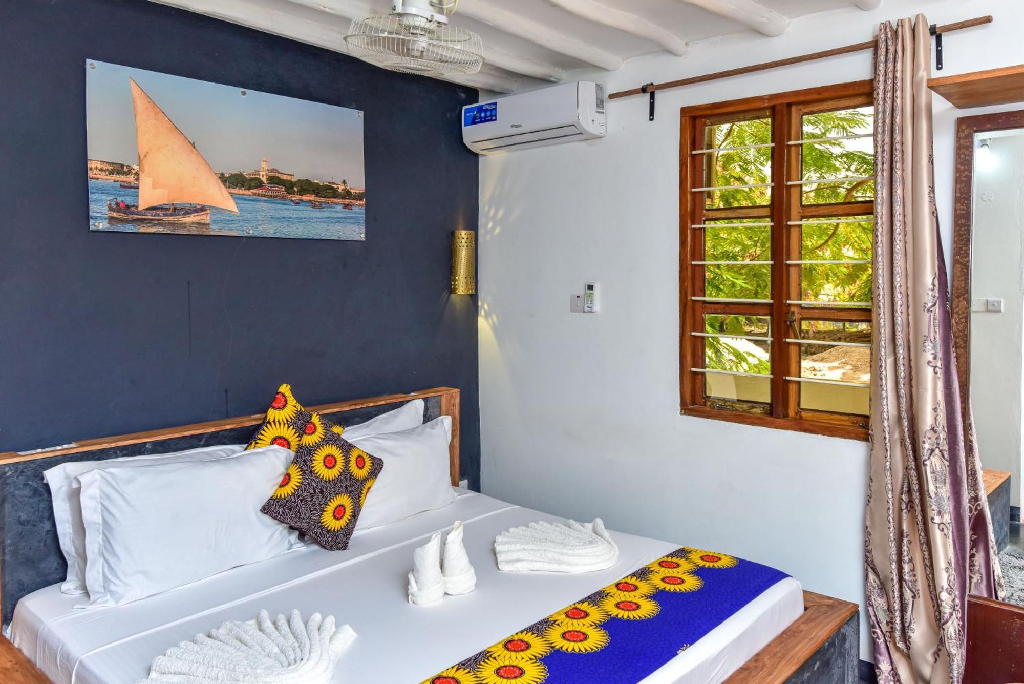 Barabara House Bed & Breakfast Jambiani  Exterior photo